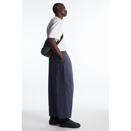 COS PLEATED WIDE-LEG CHAMBRAY PANTS
