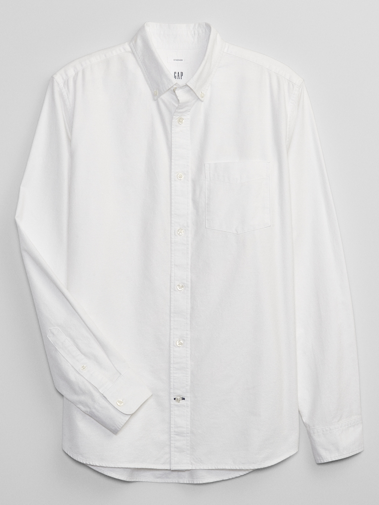 갭 Oxford Shirt in Standard Fit
