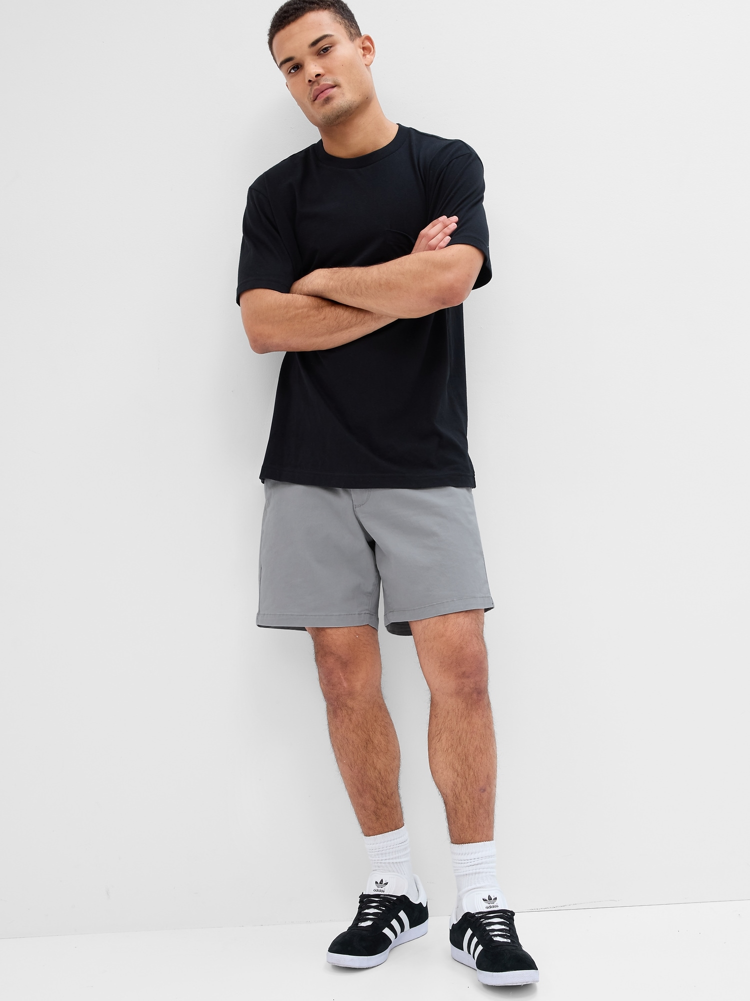 7 Essential Khaki Shorts