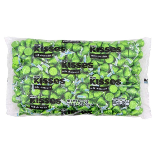  HERSHEYS KISSES Dark Green Foils Milk Chocolate Candy, Bulk, 66.67 Oz, Bag (400 Pieces)