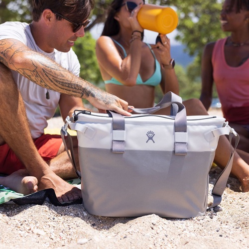  Hydro Flask 26L Day Escape Soft Cooler Tote - Hike & Camp