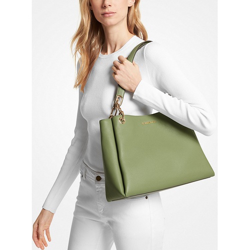 마이클코어스 MICHAEL Michael Kors Trisha Large Pebbled Leather Shoulder Bag