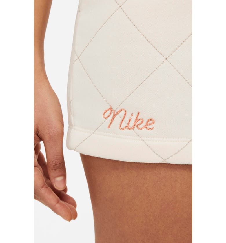 나이키 Nike Sportswear Quilted Fleece Shorts_PALE IVORY/ BLACK/ APRICOT AG