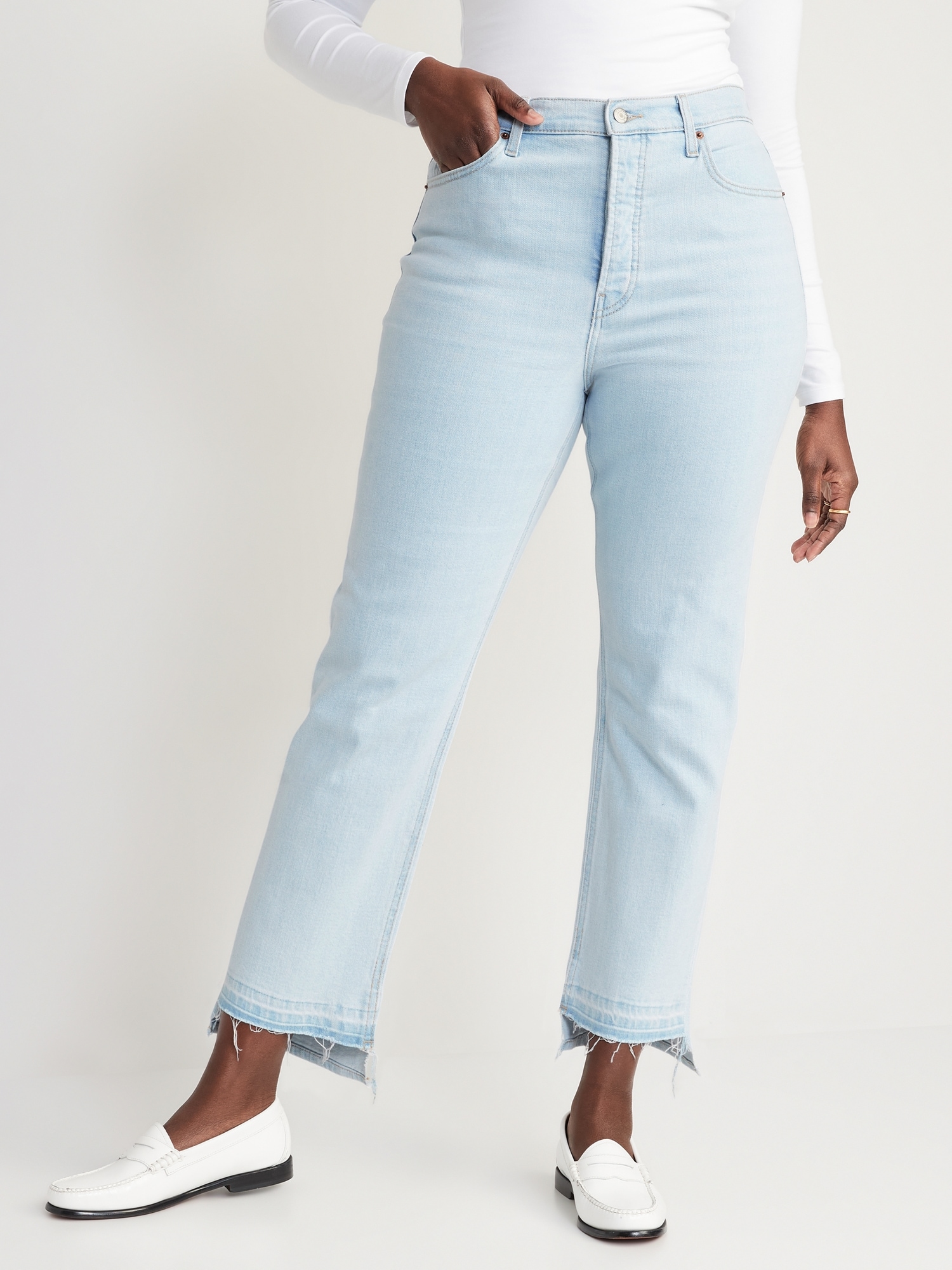 올드네이비 Extra High-Waisted Button-Fly Sky-Hi Straight Cut-Off Jeans