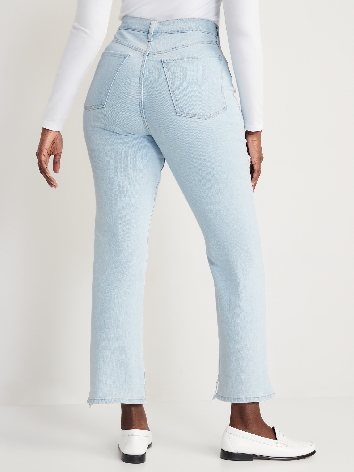 올드네이비 Extra High-Waisted Button-Fly Sky-Hi Straight Cut-Off Jeans