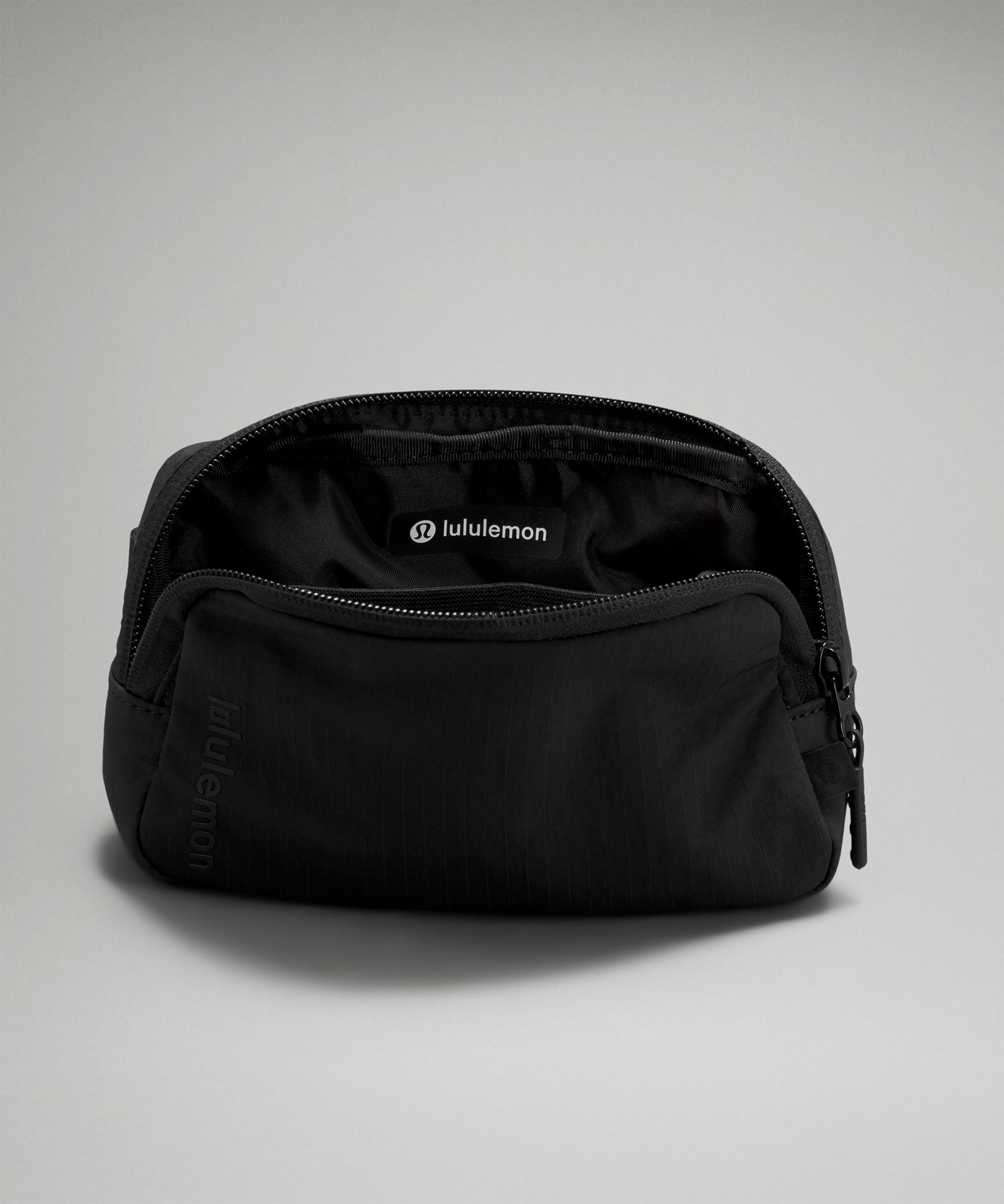 룰루레몬 Lululemon Mini Belt Bag
