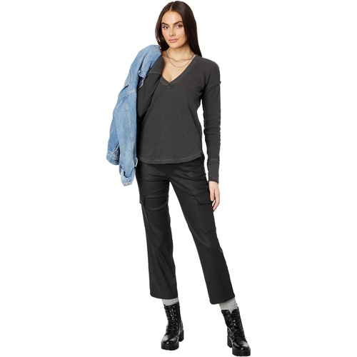  7 For All Mankind Logan Cargo in Black