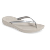 FitFlop iQushion Flip Flop_METALLIC SILVER