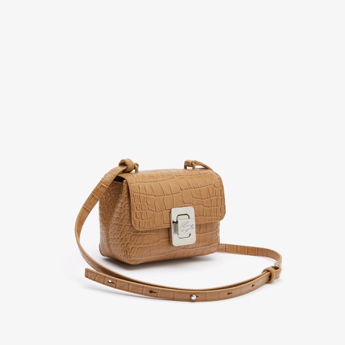 라코스테 Lacoste Womens Leather Crossbody Bag