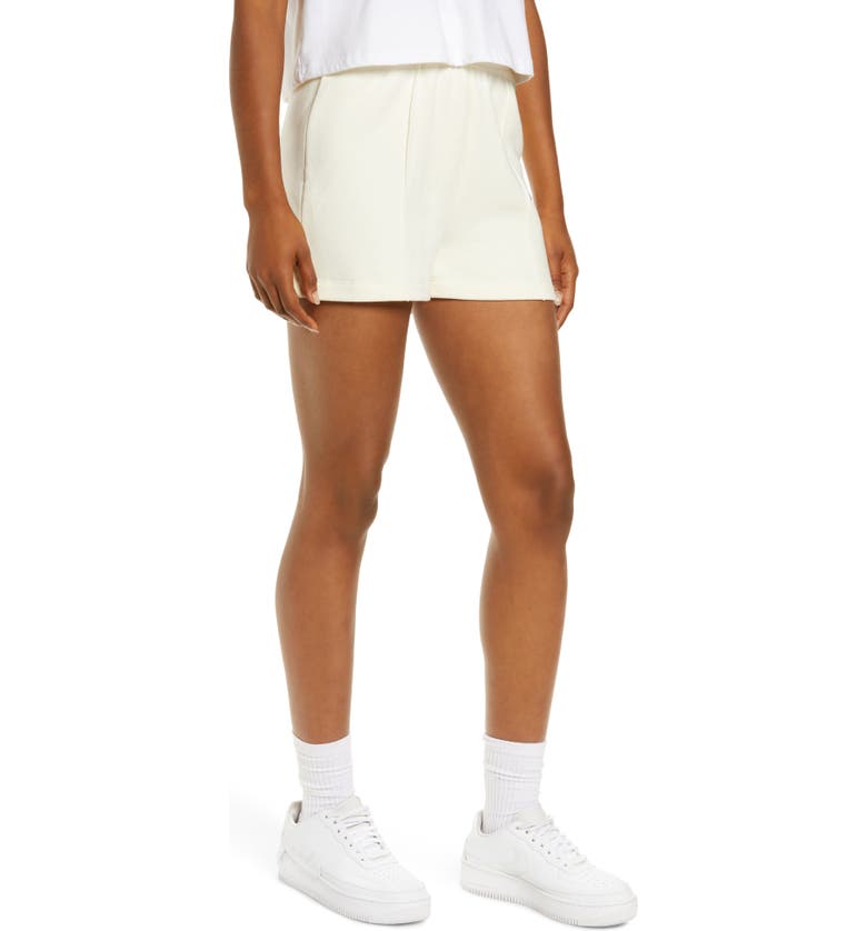 나이키 Nike Sportswear Pleated Shorts_COCONUT MILK