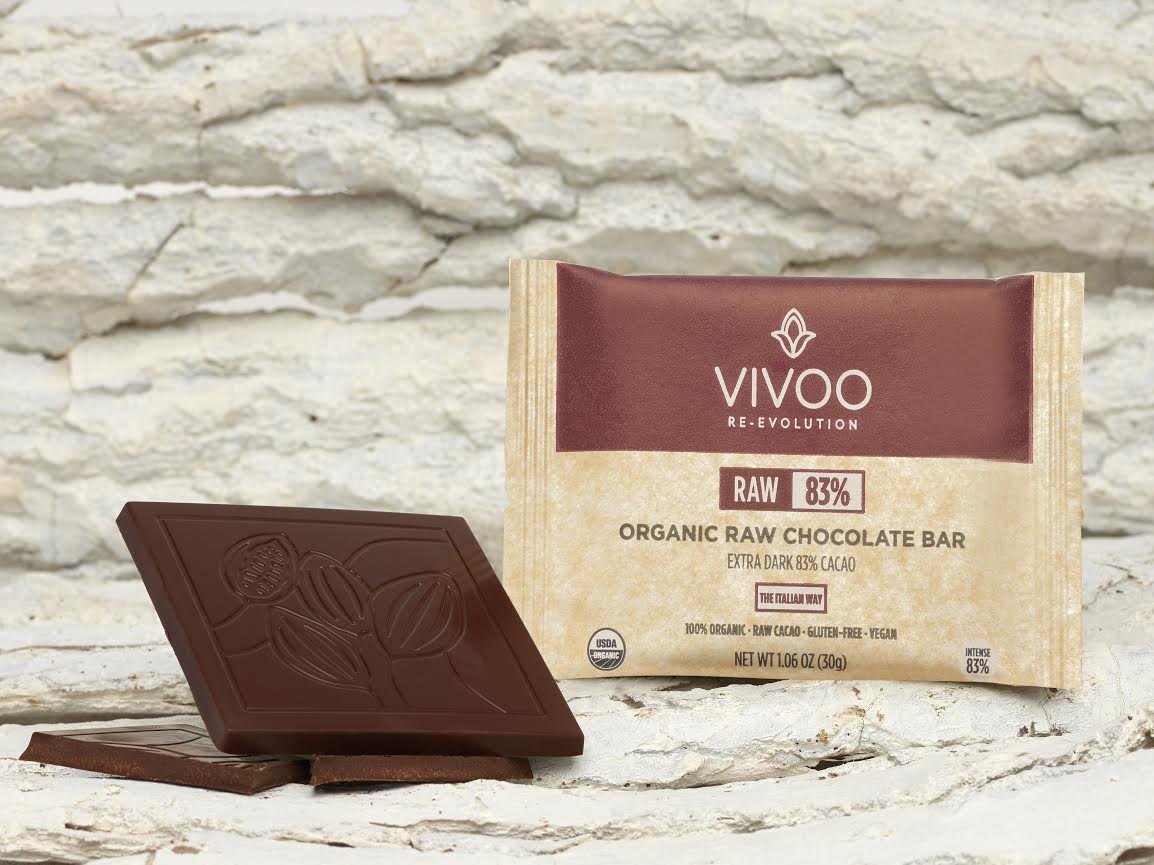  VIVOO 70% Raw Chocolate Bar With Spirulina, Cashews And Coconut Sugar. Pack of 20 X 30g