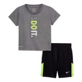 Nike Kids Just Do It Graphic T-Shirt and Shorts Two-Piece Set (Infant)