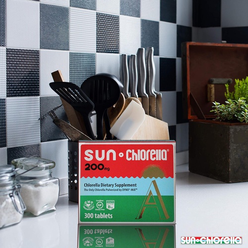  SUN CHLORELLA - Chlorella Supplement, Vitamin-Enriched and Vegan-Friendly Tablets (200 Mg - 300 ct)
